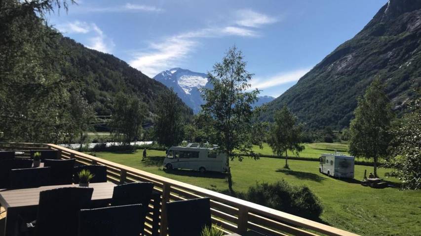 Camping for 2 personer, med Terrasse og Hage i tillegg til Utsikt i Vestland