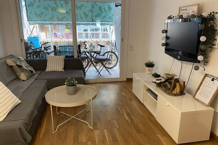 Villa for 7 people, with pets in Barcelona