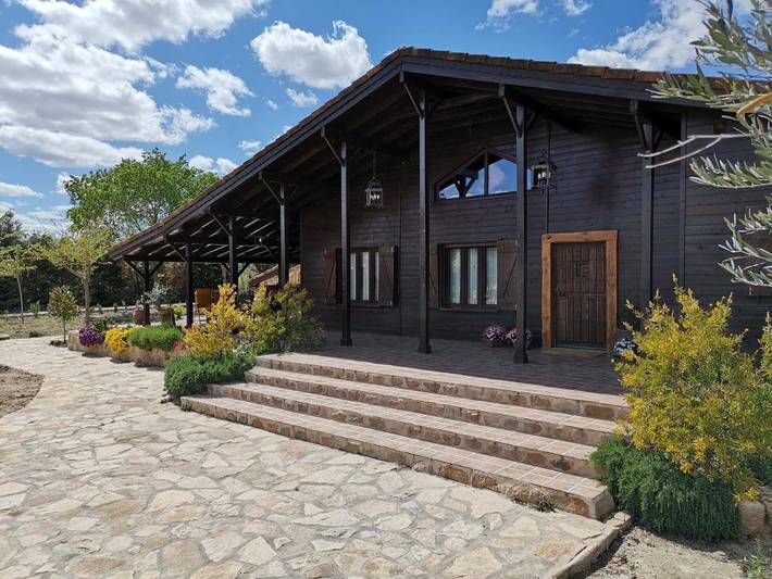 Casa de vacaciones para 13 personas, con piscina para niños y piscina además de vistas y jardín en Montes de Toledo - 2