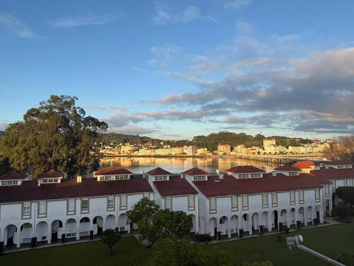 Apartamento de vacaciones para 7 personas, con vistas además de jardín y piscina, Se admiten mascotas - 1