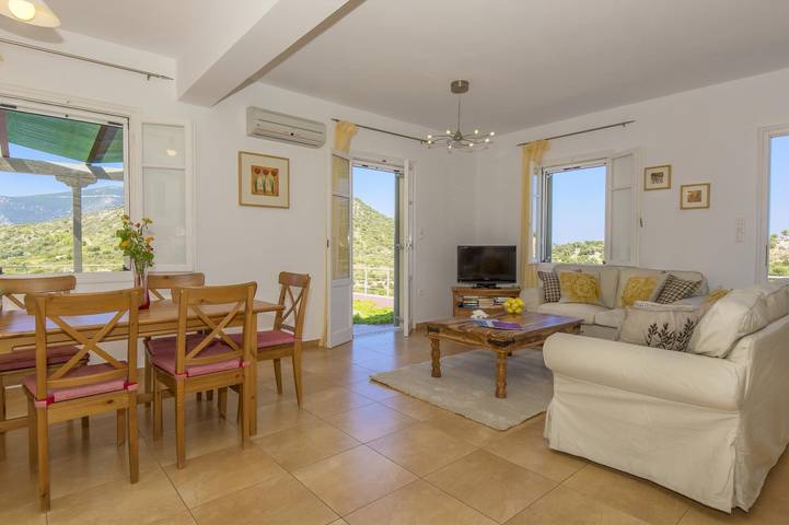 Villa pour 4 personnes, avec terrasse ainsi que jardin et piscine à Ithaque - 2