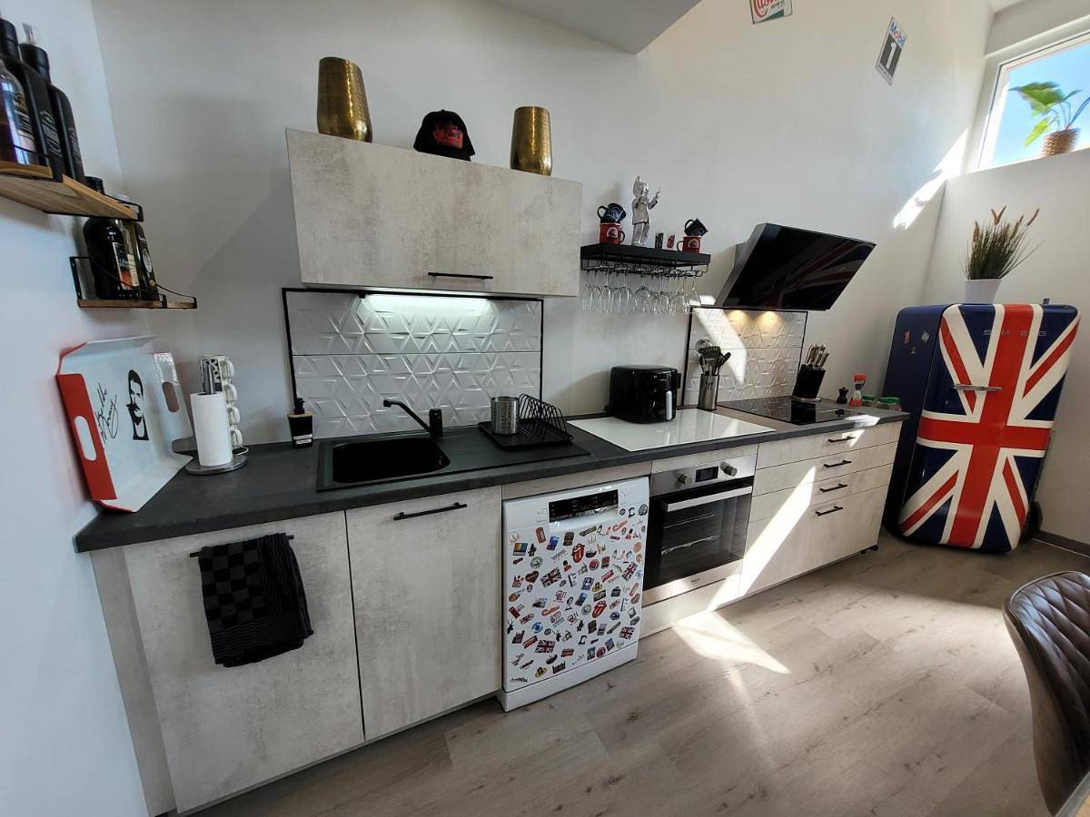 Appartement entier, L'Appart Indus et Parking Privé in Blois, Région de Blois