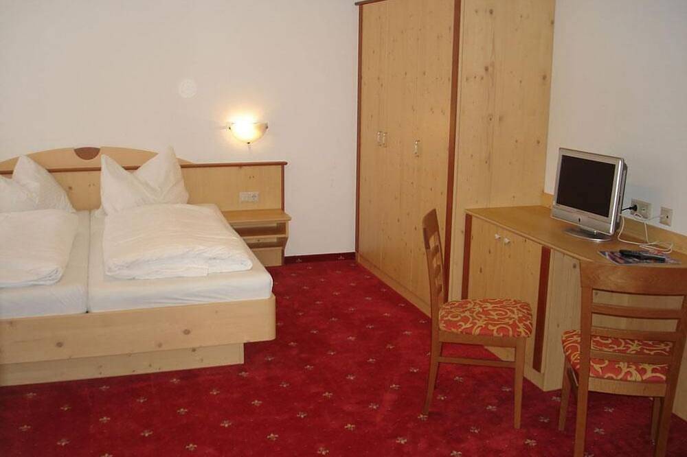 Hotel Hubertus - Doppelzimmer in Mallnitz, Nationalpark Hohe Tauern
