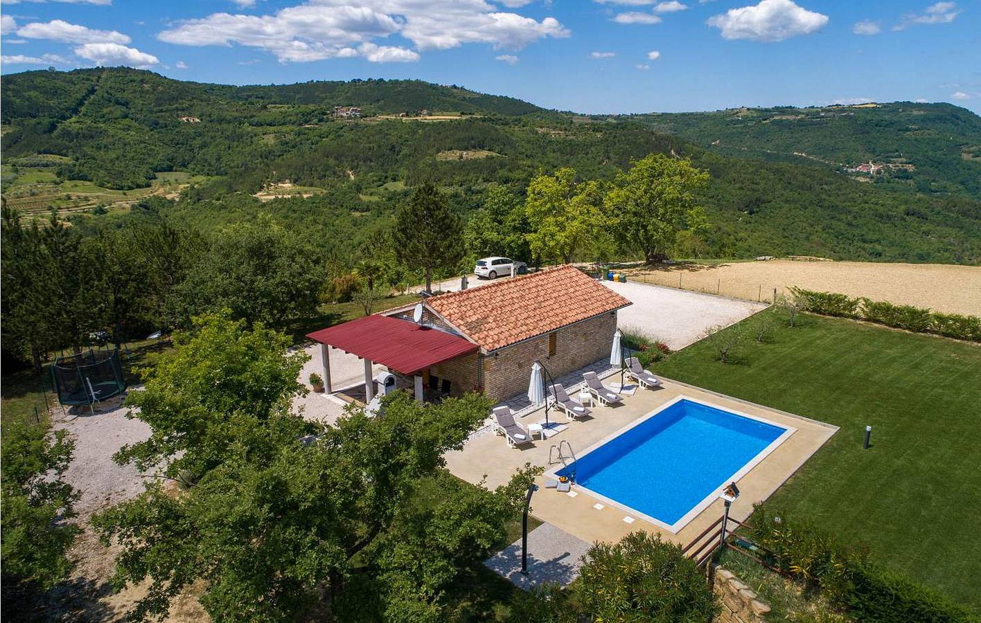 Ferienhaus für 4 Personen mit Terrasse in Pazin, Zentralistrien