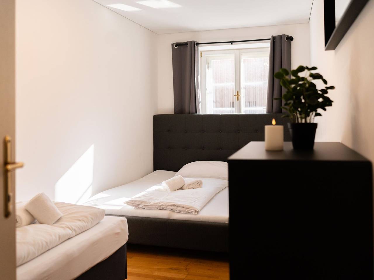 Ganze Ferienwohnung, Homy Bludenz Alpine Panorama - Appartement/Fewo, Bad, Wc, 2 Schlafräume in Bludenz, Verwall