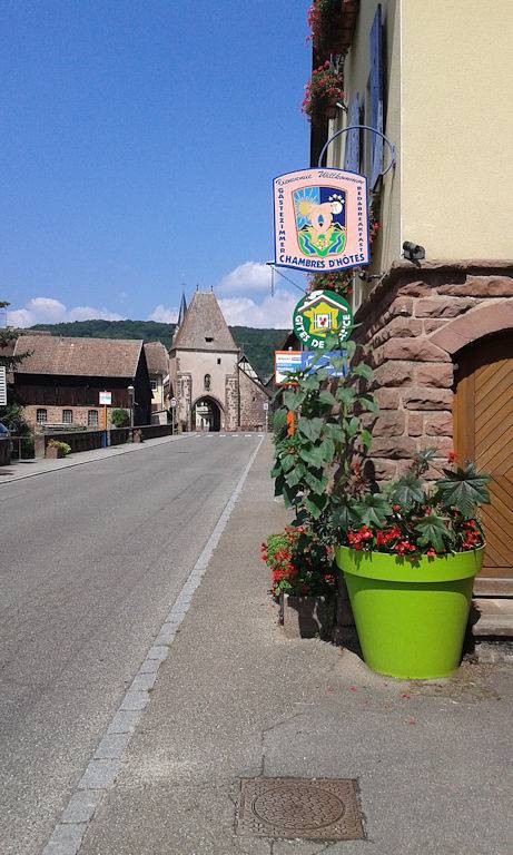 Chambres d'hôtes Bienvenue-Willkommen - Chambre Sevilla in Bœrsch, Bas-Rhin Alsace