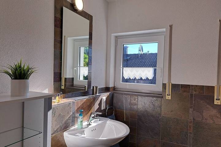 Ferienwohnung für 2 Personen, mit Balkon in Alf - 2