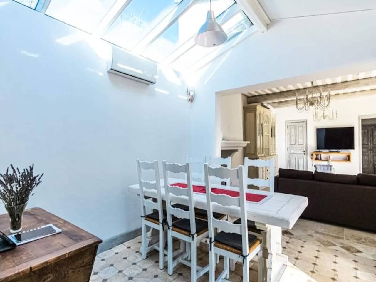 Appartement entier, Maisons & Villas pour 2 Personnes in Lagnes, Parc naturel régional du Luberon