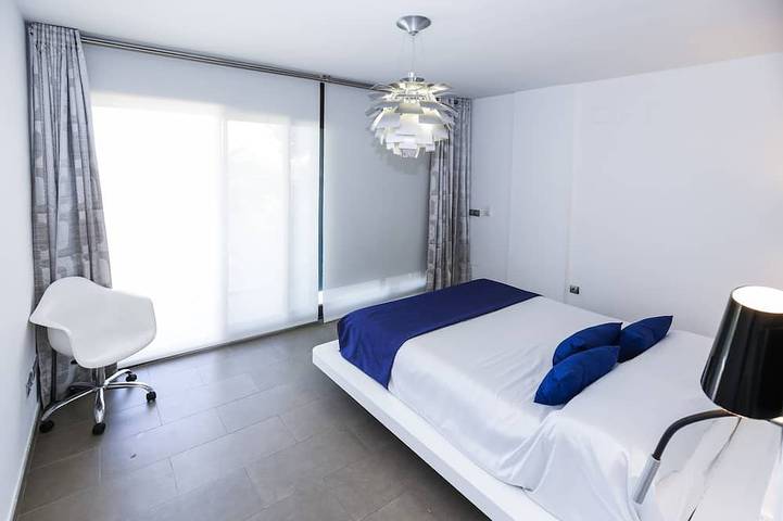 Finca für 12 Personen, mit Balkon und Garten in Salou - 4