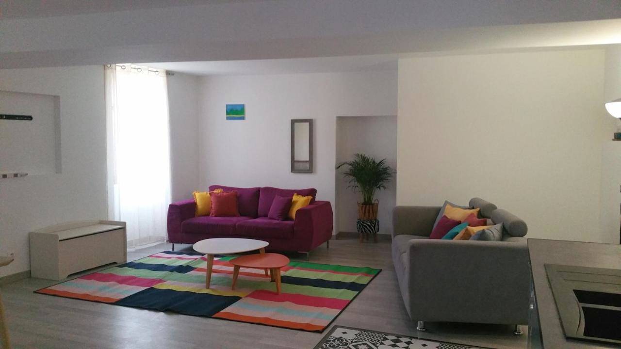 Appartement entier, Three-Bedroom Apartment in Saint-Jean-de-Fos, Région de Lodève