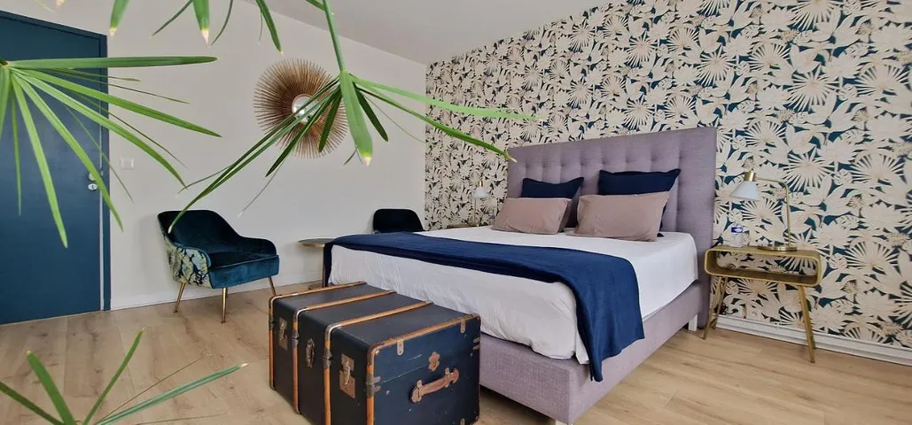 Alojamiento y desayuno para 2 personas, con terraza y piscina además de jardín y vistas - 1