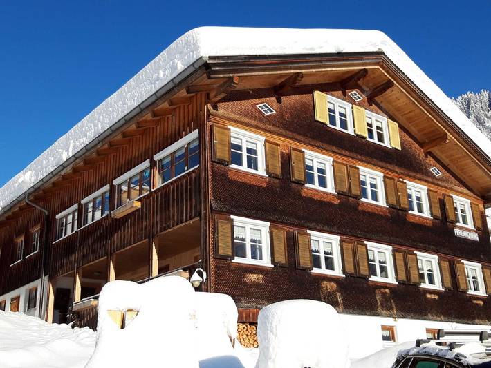 Ferienwohnung für 6 Personen, mit Balkon und Garten sowie Ausblick in Diedamskopf