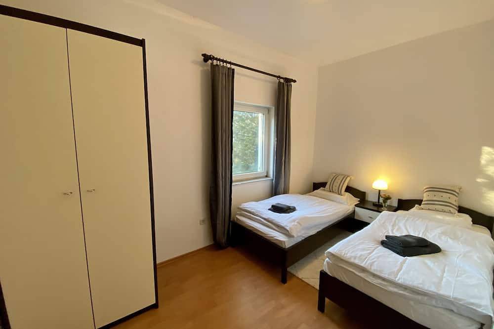 Villa Theresa Kroatien 220m über der Adria mit großem Pool, Whirlpool und Sauna in Novi Vinodolski, Primorje-Gorski Kotar