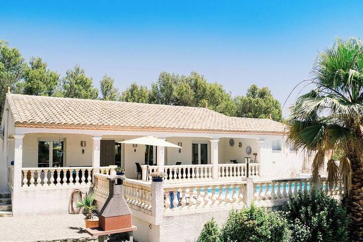Location de vacances pour 6 personnes, avec Terrasse et Jardin à Siran