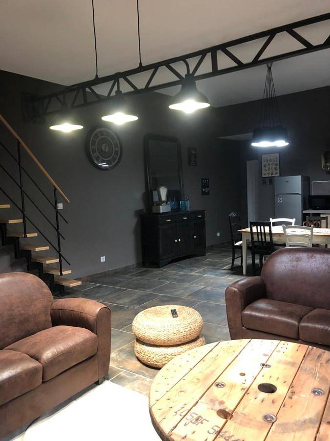 Four-Bedroom House in Hem-Lenglet, Département Nord