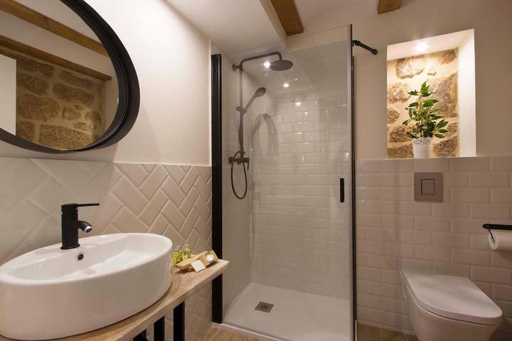 Hotel para 2 personas, con jardín y jacuzzi en Rioja Alta - 2