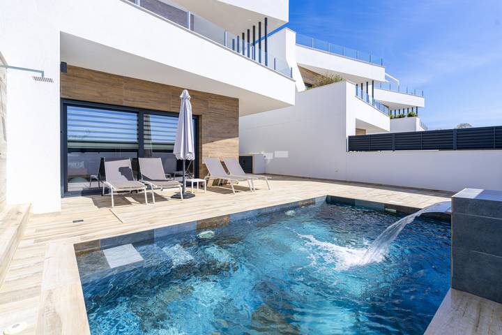 Villa voor 6 personen, met Balkon en Terras in Guardamar del Segura