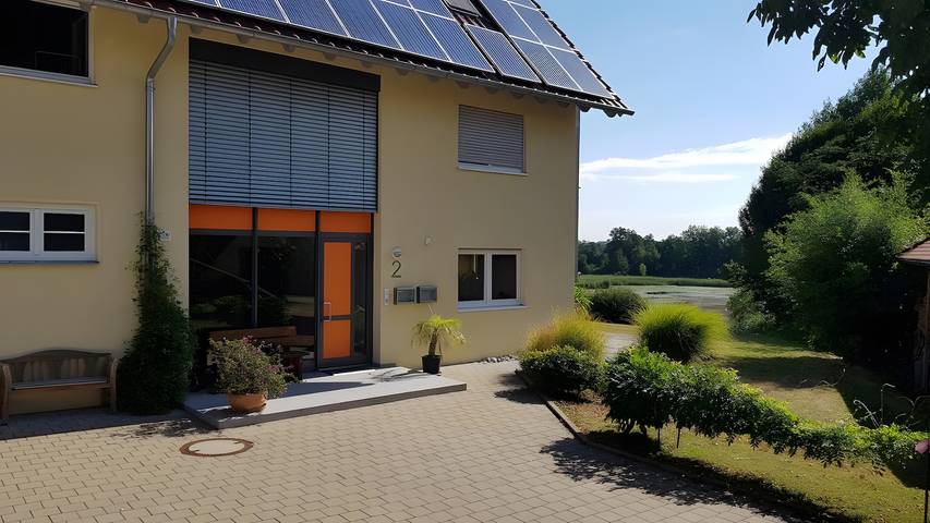 Ferienwohnung für 4 Personen, mit Garten und Seeblick in Bad Schussenried