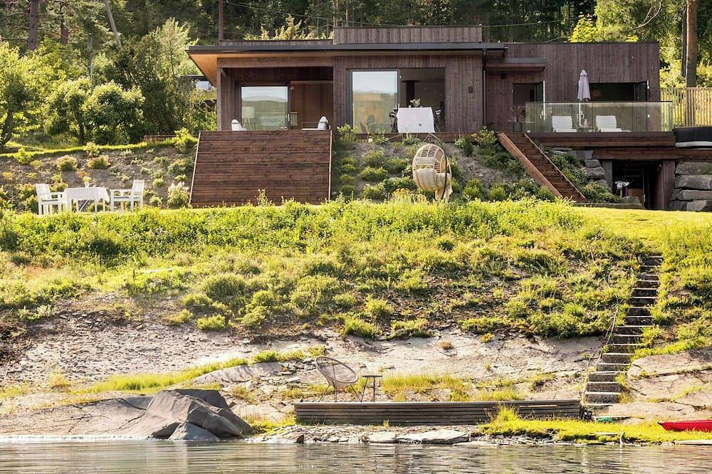 Moderne Hütte mit Panoramablick in Hole, Tyrifjorden