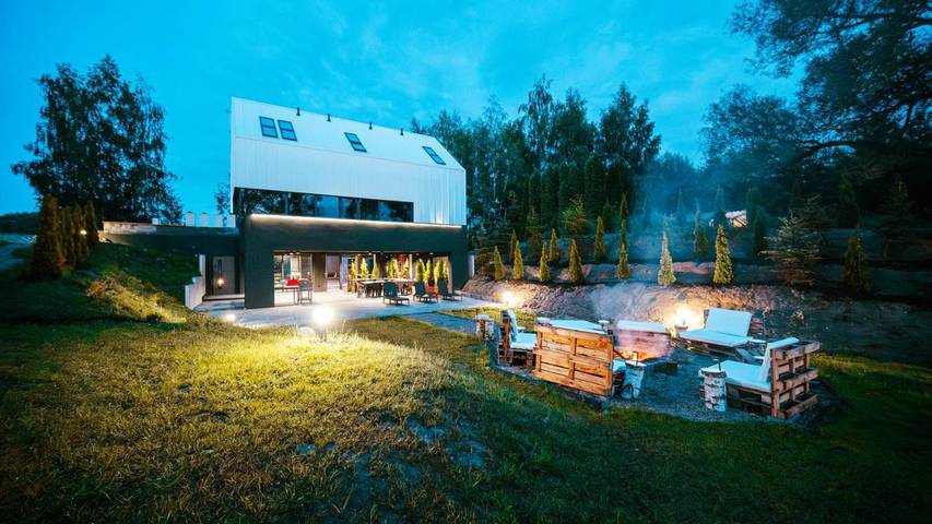 Ferienhaus für 33 Personen, mit Balkon und Whirlpool sowie Terrasse und Garten in gmina Mrągowo