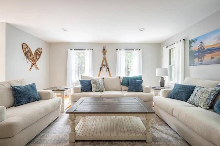 Holiday home for 12 people, with sauna and garden as well as pool and hot tub - 1