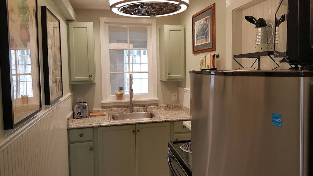 Spacious Downtown Cottage with Roof-Top Patio in Little Rock, Arkansas