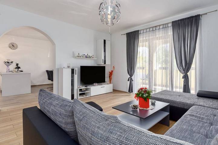 Ferienwohnung für 6 Personen, mit Balkon und Garten - 1