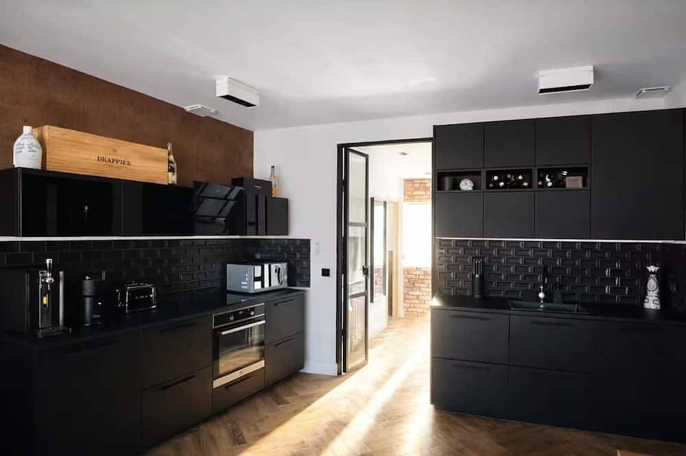 Ganze Wohnung, Exceptional apartment Carré d'or | Sea & Beach Walking distance in Saint-Raphaël, Massif de l'Esterel
