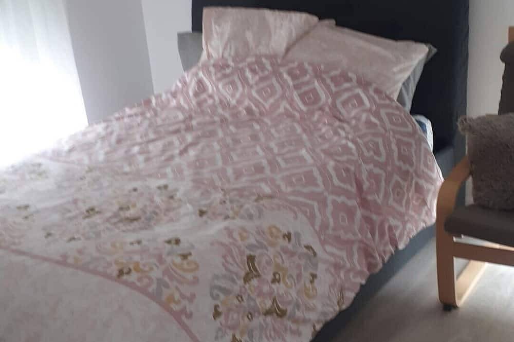 Entire apartment, 2-room apartment 5 minutes from Parc de la Bergère in Bobigny, Seine-Saint-Denis