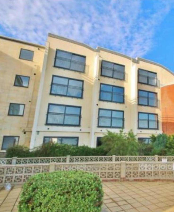 Entire apartment, Penthouse Apartment with seaviews in Frinton and Walton, Essex