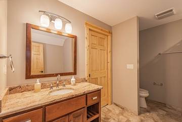 Vacation Home for 11 Guests in Garrett County, Deep Creek Lake, Picture 1