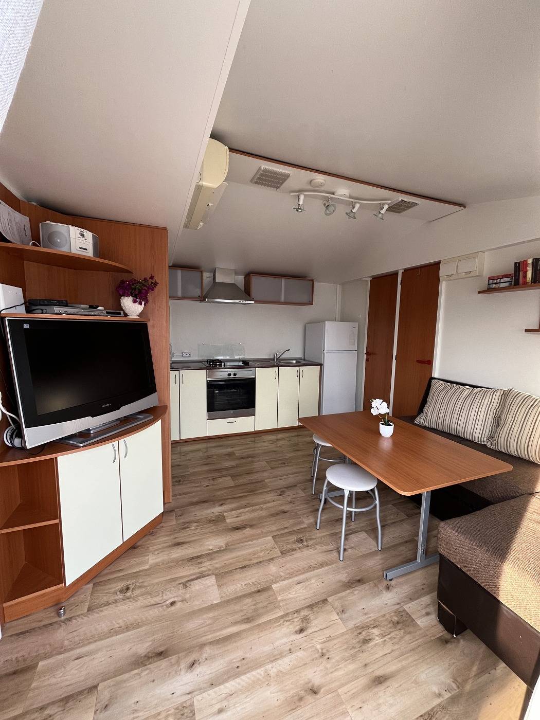 Ganze Wohnung, Ferienwohnung in Murvica mit Meerblick, Terrasse, Klimaanlage, W-Lan (5214-1) in Bol, Brac