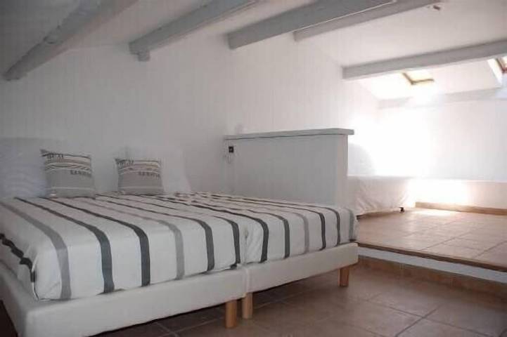 Description in Lorgues, Draguignan Region