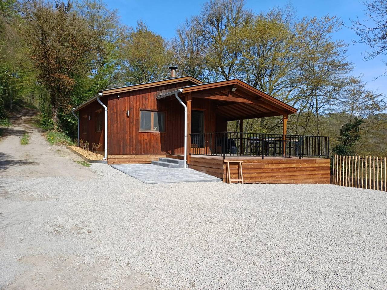 Renoviertes Chalet an der Ourthe gelegen in Tohogne, Durbuy