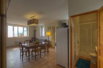 Maison De Vacances pour 4 Personnes dans Mijoux, Parc naturel régional du Haut-Jura, Photo 3