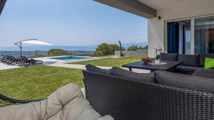 Villa für 8 Personen in Crikvenica, Primorje-Gorski Kotar, Bild 1