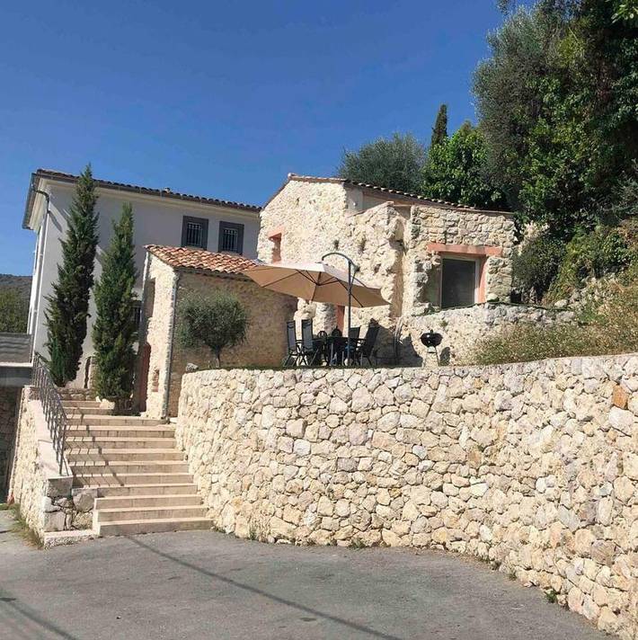 Location de vacances pour 6 personnes, animaux acceptés à Falicon - 2