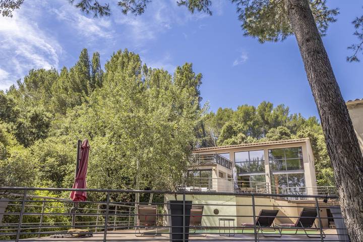 Location de vacances pour 8 personnes, avec terrasse et jardin à Sauveterre - 4