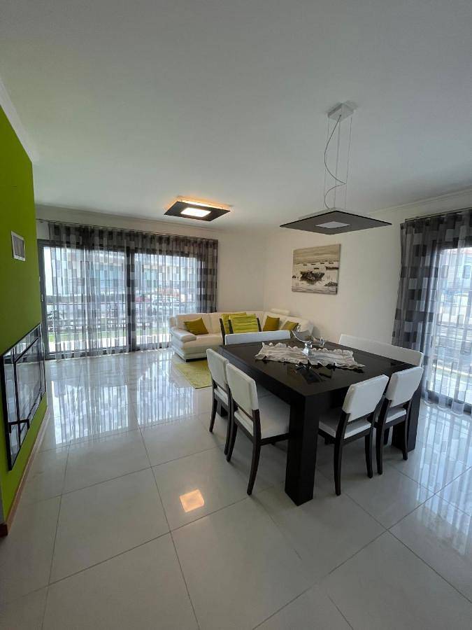 Gîte pour 10 personnes, avec jardin à Tocha - 4