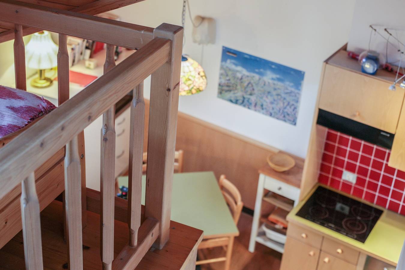 Apartamento entero, Dúplex "Meraner Blick" con balcón y Wi-Fi; aparcamiento disponible in Avelengo, Alpes de Sarntal