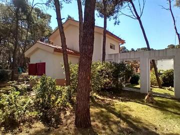 Location de vacances pour 6 personnes, avec jardin dans Castellaneta Marina