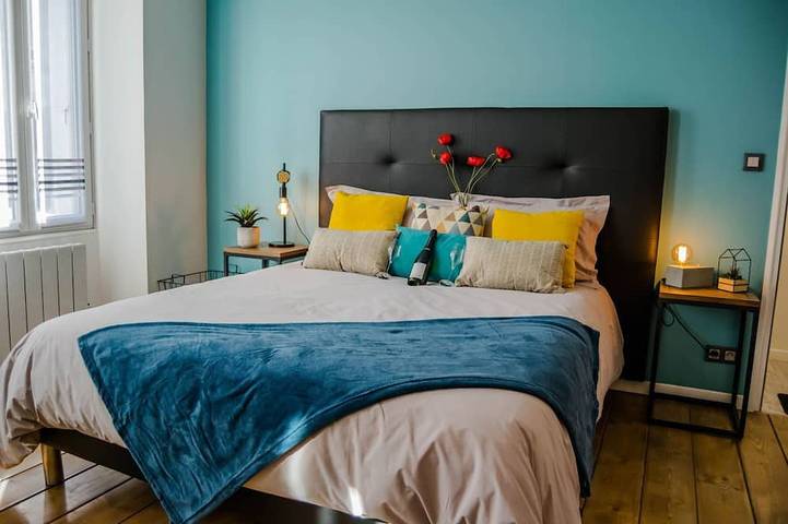 Appartement entier, BnB Epernay   Studio 86   Votre Nid Douillet pour Deux à Épernay in Épernay, Marne
