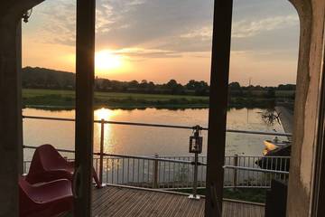 Location de vacances pour 14 personnes, avec jardin et terrasse à Le Lion-d'Angers