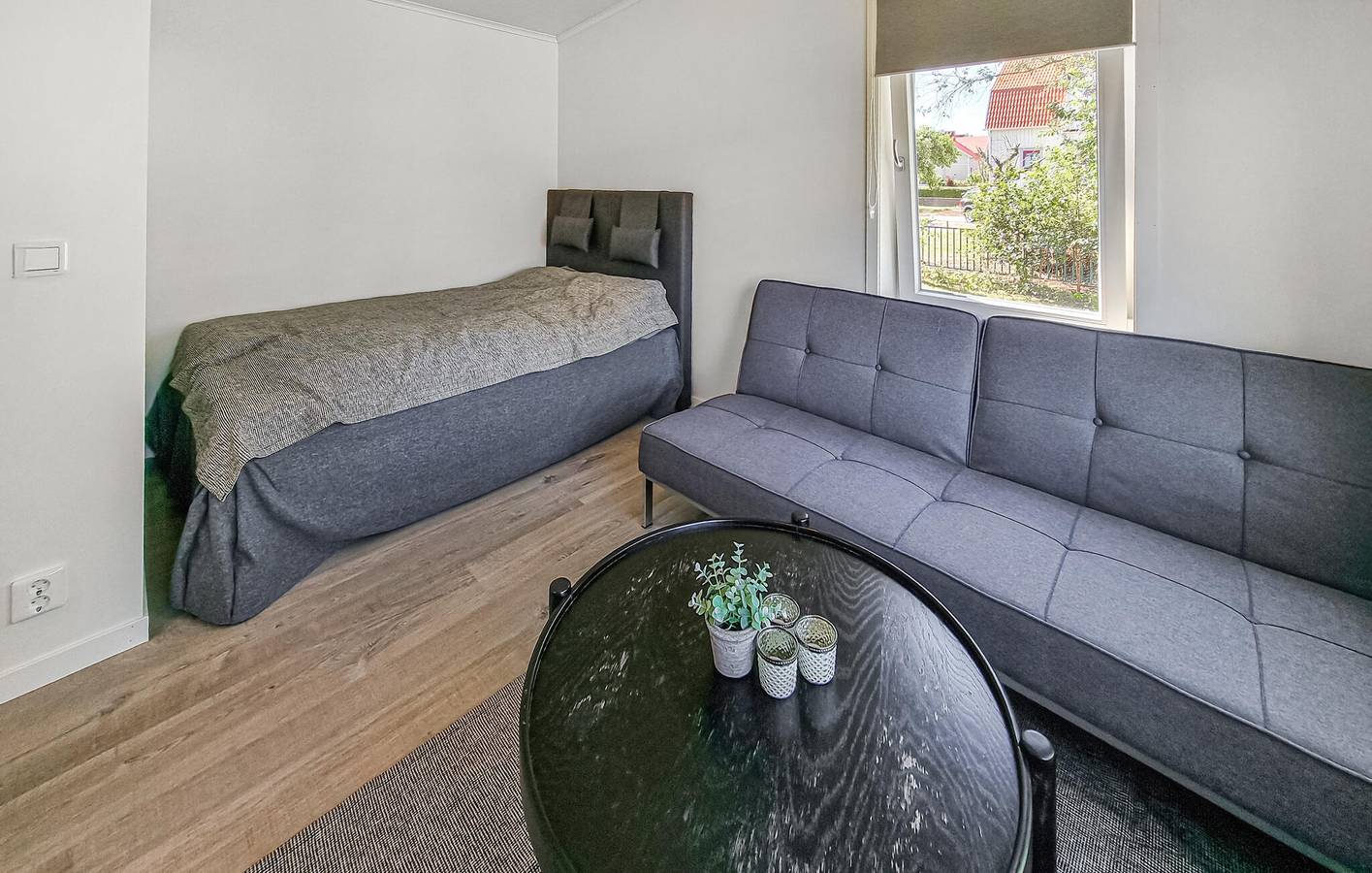 Ferienhaus für 3 Personen mit Garten in Vara, Västergötland