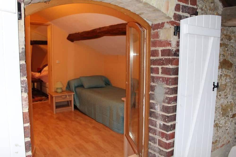 In einer grünen Umgebung, genießen Sie die Ruhe für einen schönen Urlaub! in Touquin, Seine-et-Marne