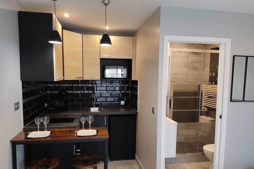 Apartamento entero, Episy lock housing with outdoor Spa  in Épisy, Sena y Marne