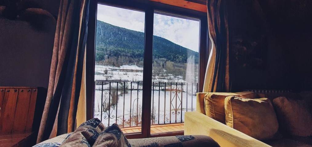 Gîte pour 4 personnes, avec Balcon ainsi que Terrasse et Vue dans Salardú - 3
