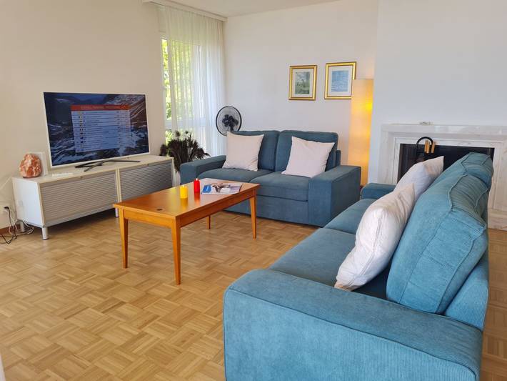 Appartement de vacances pour 5 personnes, avec Balcon et Jardin ainsi que Vue sur le lac et Vue