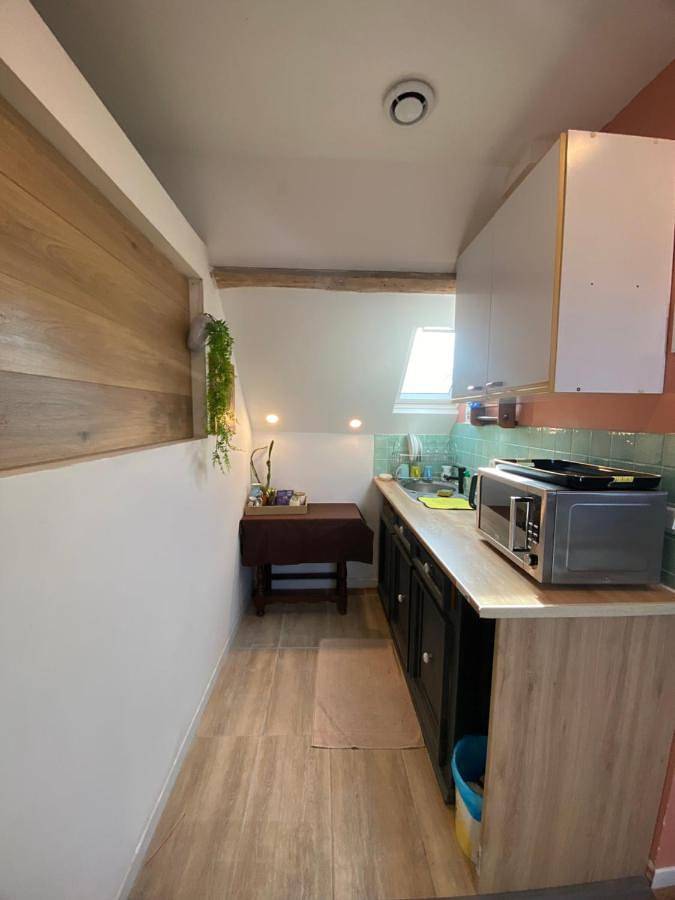 Two-Bedroom Apartment in Forges-les-Eaux, Région de Dieppe