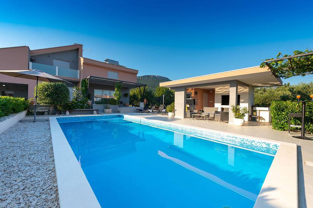 Casa vacanza a Kastela a partire da 432€ a notte